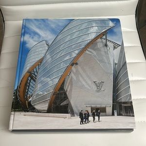 Louis Vuitton Book Frank Gehry: The Fondation